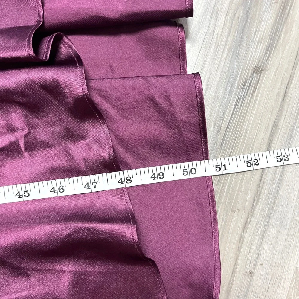 Flora Nikrooz Night Dress Women's M Bordeaux Lace Trim Satin Nightgown NWT